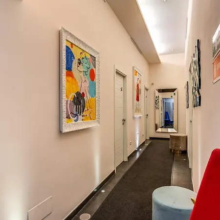 ベッド・アンド・ブレックファスト デコ 4*