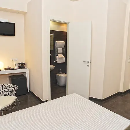 ベッド・アンド・ブレックファスト デコ 4*