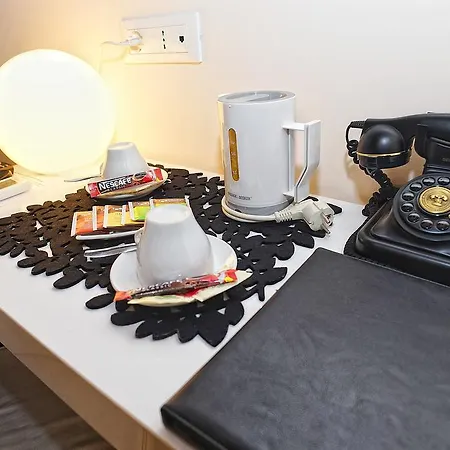 ベッド・アンド・ブレックファスト デコ 4*